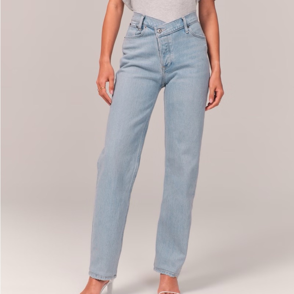 Abercrombie The Dad High Rise Jeans